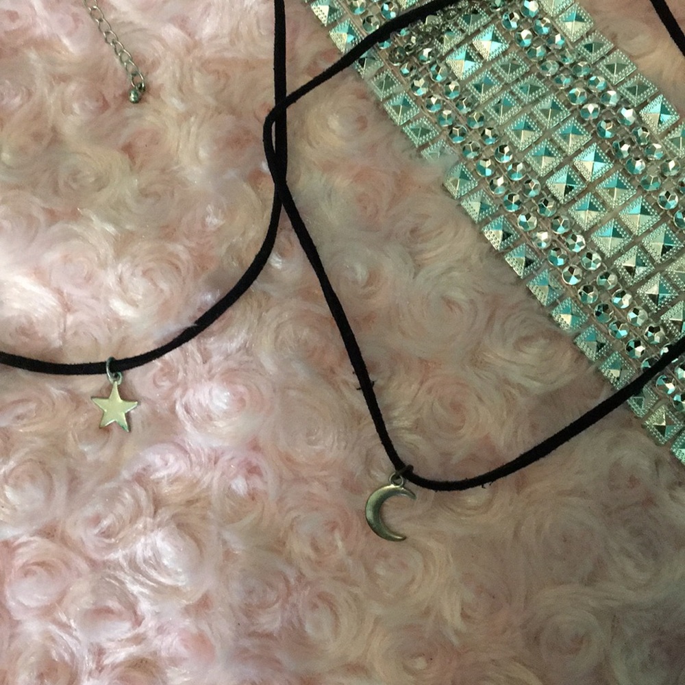 ⭐️ AND 🌙 CHOKER SET